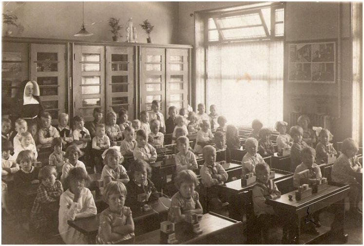 Nederweert Bewaarschool 1934.jpg